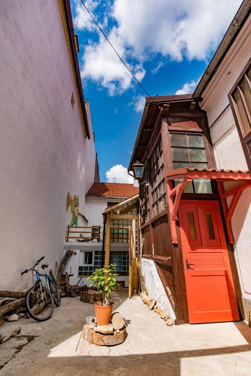Hostel Mountain Tale Brașov Exterior foto